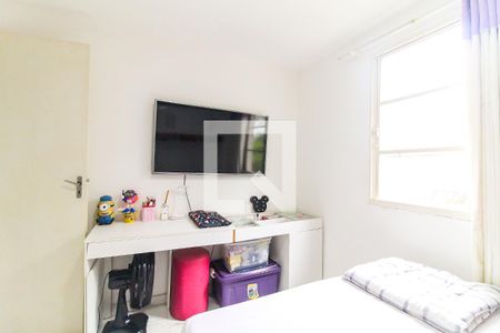 Quarto 2 de apartamento para alugar com 2 quartos, 50m² em Conjunto Residencial José Bonifácio, São Paulo