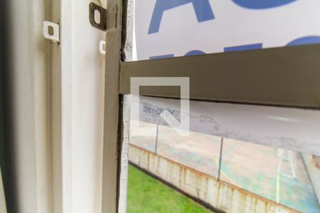 YGVO - 1302 de apartamento para alugar com 2 quartos, 50m² em Conjunto Residencial José Bonifácio, São Paulo