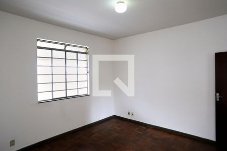Sala de casa para alugar com 3 quartos, 200m² em Paraíso, Belo Horizonte