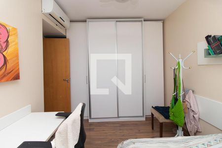 Quarto 2 de apartamento à venda com 3 quartos, 95m² em Azenha, Porto Alegre