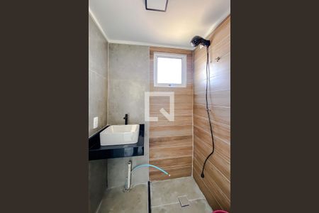 Banheiro de kitnet/studio à venda com 1 quarto, 19m² em Água Branca, São Paulo