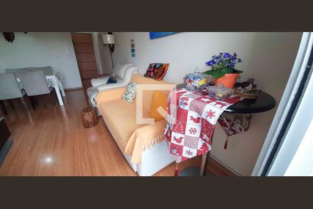 Sala de Estar de apartamento à venda com 3 quartos, 65m² em Continental, Osasco