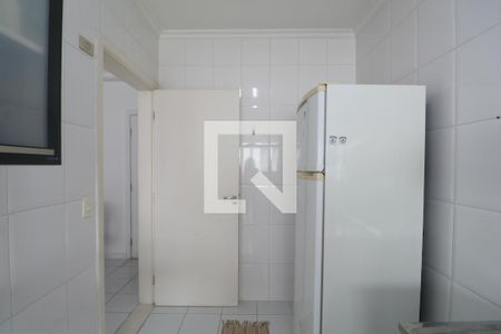 Cozinha de apartamento para alugar com 1 quarto, 63m² em Balneario Cidade Atlantica, Guarujá
