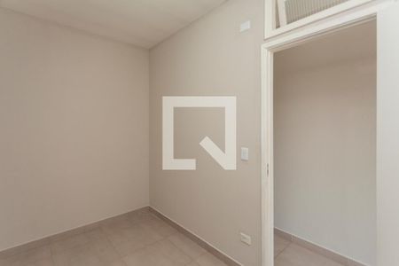 Quarto 1 de kitnet/studio para alugar com 2 quartos, 40m² em Jardim Prudência, São Paulo