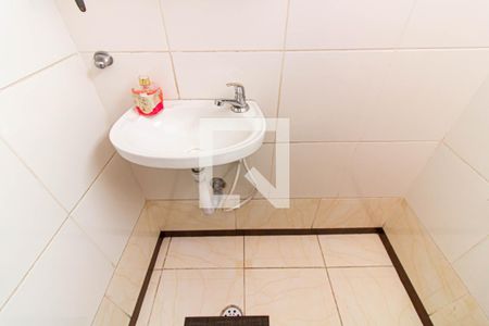 Banheiro de apartamento para alugar com 1 quarto, 70m² em Várzea da Barra Funda, São Paulo