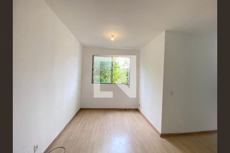 Sala de apartamento para alugar com 2 quartos, 43m² em Tomás Coelho, Rio de Janeiro