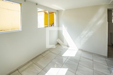 Casa para alugar com 3 quartos, 180m² em Cândida Ferreira, Belo Horizonte