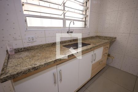 Cozinha de casa para alugar com 2 quartos, 125m² em Jardim Santa Lúcia, Suzano