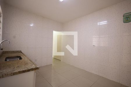 Cozinha de casa para alugar com 2 quartos, 125m² em Jardim Santa Lúcia, Suzano