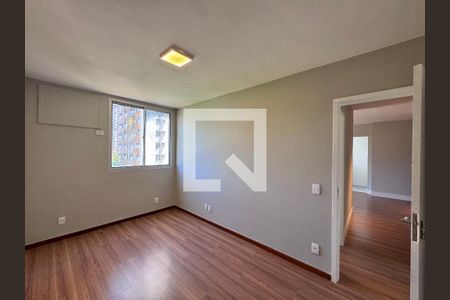 Quarto 1 de apartamento à venda com 2 quartos, 60m² em Barra da Tijuca, Rio de Janeiro