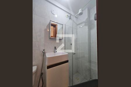 Banheiro suite  de apartamento para alugar com 2 quartos, 63m² em Pituba, Salvador