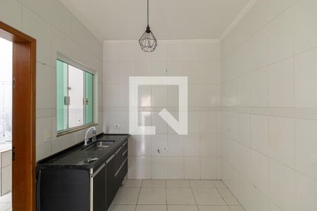 Sala e Cozinha  de casa para alugar com 2 quartos, 120m² em Jardim Nordeste, São Paulo