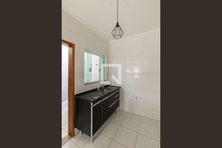 Sala e Cozinha  de casa para alugar com 2 quartos, 120m² em Jardim Nordeste, São Paulo