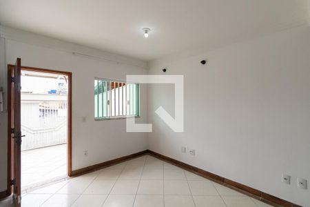 Sala e Cozinha  de casa para alugar com 2 quartos, 120m² em Jardim Nordeste, São Paulo