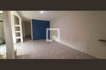 Casa para alugar com 5 quartos, 630m² em São Pedro, Osasco