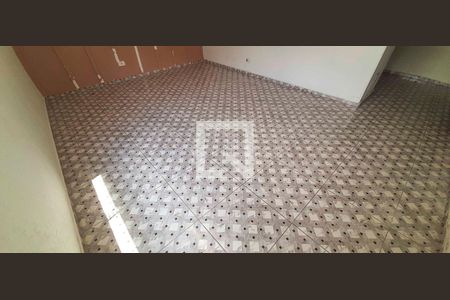 Casa para alugar com 5 quartos, 630m² em São Pedro, Osasco