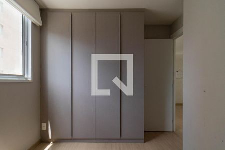Quarto 1 de apartamento para alugar com 2 quartos, 40m² em Parque Industrial Tomas Edson, São Paulo