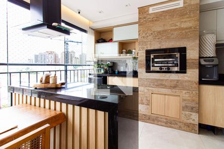 Varanda Gourmet de apartamento à venda com 3 quartos, 94m² em Barra Funda, São Paulo