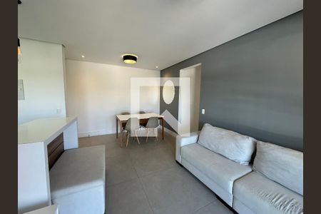 Sala de apartamento para alugar com 2 quartos, 66m² em Empresarial 18 do Forte, Barueri