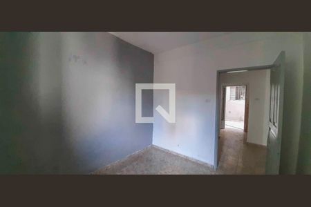 Quarto de casa para alugar com 1 quarto, 45m² em Vila Osasco, Osasco