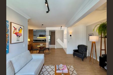 Sala  de apartamento à venda com 2 quartos, 64m² em Campo Belo, São Paulo