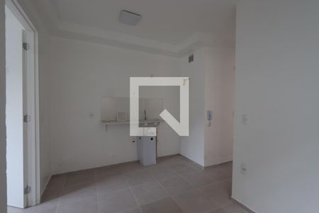 Sala e Cozinha de apartamento para alugar com 2 quartos, 34m² em Vila Ema, São Paulo