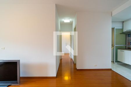 Sala de apartamento para alugar com 2 quartos, 77m² em Cerqueira César, São Paulo
