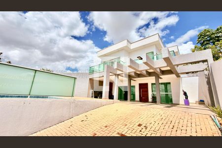 Casa à venda com 4 quartos, 400m² em Flamboyant, Lagoa Santa