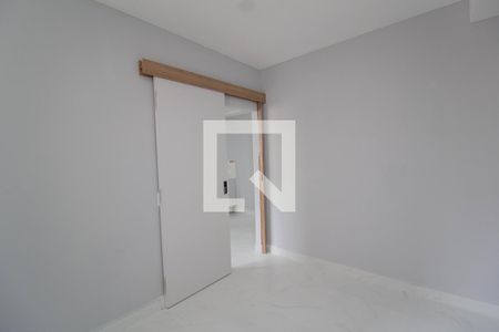 Quarto 2 de apartamento para alugar com 2 quartos, 33m² em Jardim Pereira Leite, São Paulo