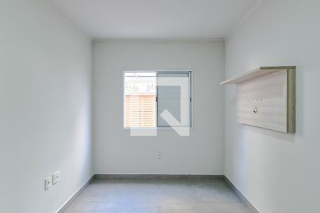 Quarto 1 de apartamento para alugar com 2 quartos, 58m² em Jardim Santa Emilia, São Paulo