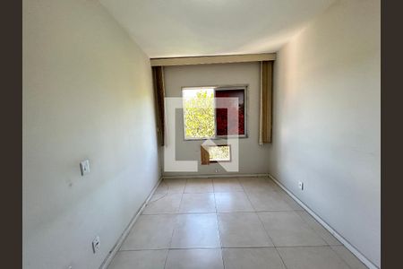 Quarto 1 de apartamento para alugar com 2 quartos, 85m² em Vila Valqueire, Rio de Janeiro