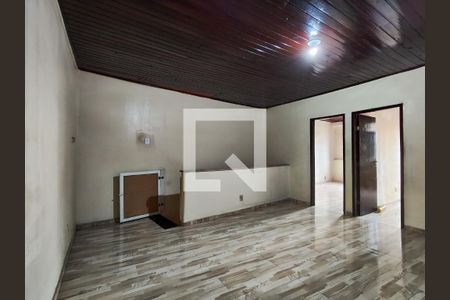 Sala de casa para alugar com 3 quartos, 100m² em São Francisco Xavier, Rio de Janeiro