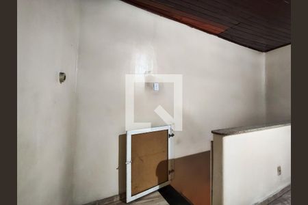 Sala de casa para alugar com 3 quartos, 100m² em São Francisco Xavier, Rio de Janeiro