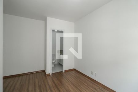 Quarto Suíte de apartamento para alugar com 2 quartos, 54m² em Bom Jesus, Porto Alegre