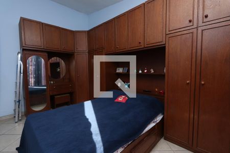 Suíte de casa para alugar com 3 quartos, 203m² em Vila Divina Pastora, São Paulo