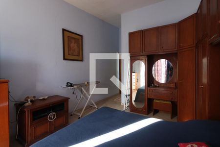 Suíte de casa para alugar com 3 quartos, 203m² em Vila Divina Pastora, São Paulo