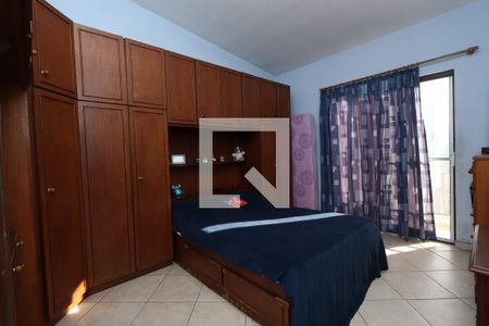 Suíte de casa para alugar com 3 quartos, 203m² em Vila Divina Pastora, São Paulo