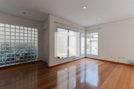 Sala de estar de casa à venda com 4 quartos, 168m² em Jardim São Paulo, São Paulo