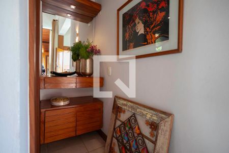 Lavabo de casa de condomínio para alugar com 3 quartos, 970m² em Fazenda dos Pires, Nova Lima