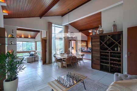 Sala 2 de casa de condomínio à venda com 3 quartos, 970m² em Fazenda dos Pires, Nova Lima