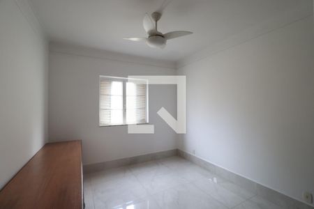 Quarto 1 de apartamento para alugar com 4 quartos, 119m² em Jardim Macedo, Ribeirão Preto
