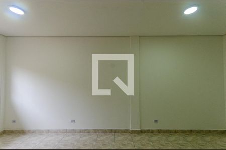 Sala/ Quarto de kitnet/studio para alugar com 1 quarto, 55m² em Vila Mangalot, São Paulo