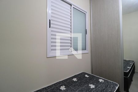 Quarto 1 de apartamento para alugar com 2 quartos, 59m² em Santa Mônica, Uberlândia