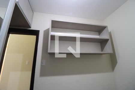 Quarto 1 de apartamento para alugar com 2 quartos, 59m² em Santa Mônica, Uberlândia