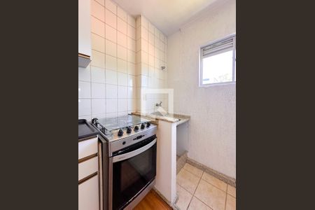 Cozinha de apartamento para alugar com 2 quartos, 55m² em Sertão do Maruim, São José