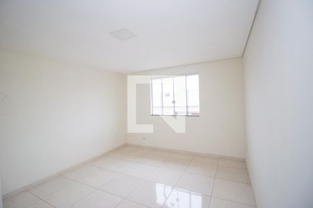 Quarto 2 de casa para alugar com 2 quartos, 78m² em Santa Helena, Contagem