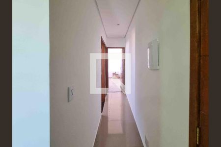 Corredor de apartamento à venda com 2 quartos, 48m² em Vila Antonieta, São Paulo