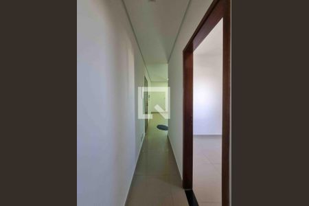 Corredor de apartamento à venda com 2 quartos, 48m² em Vila Antonieta, São Paulo