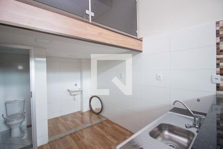 Cozinha e Área de Serviço de casa para alugar com 1 quarto, 40m² em Santa Helena, Contagem