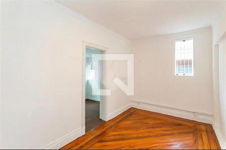 Casa à venda com 3 quartos, 100m² em Pacaembu, São Paulo